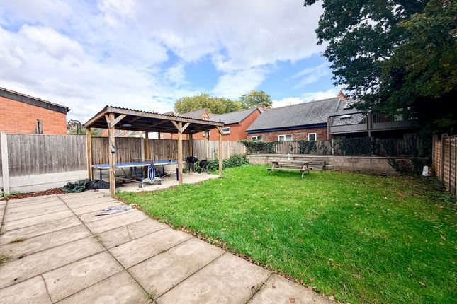 123 Harlaxton Drive, Nottingham photo 3