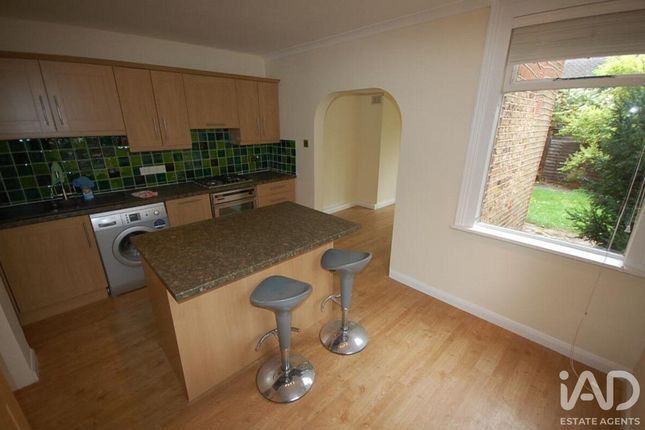 31, Sidney Terrace, Bishop's Stortford Herts photo 4