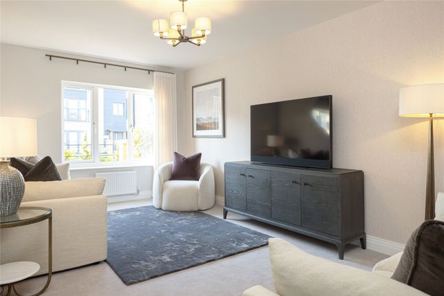 24, Millet Road, Wokingham photo 2