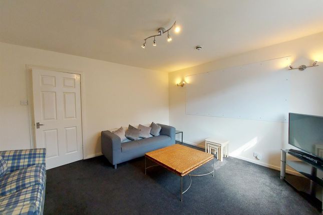 39, Crombie Avenue, York photo 3