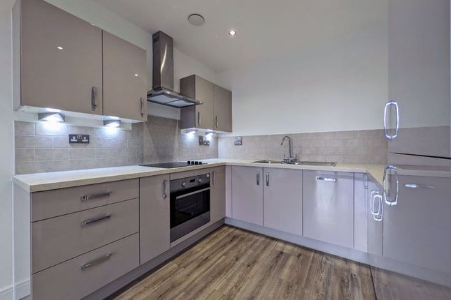 17 Stickle House, Creative Road, London photo 3