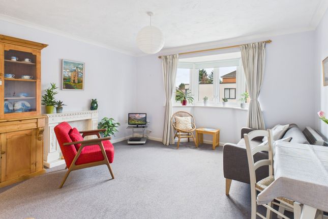 12 Burling Court, Cambridge photo 2