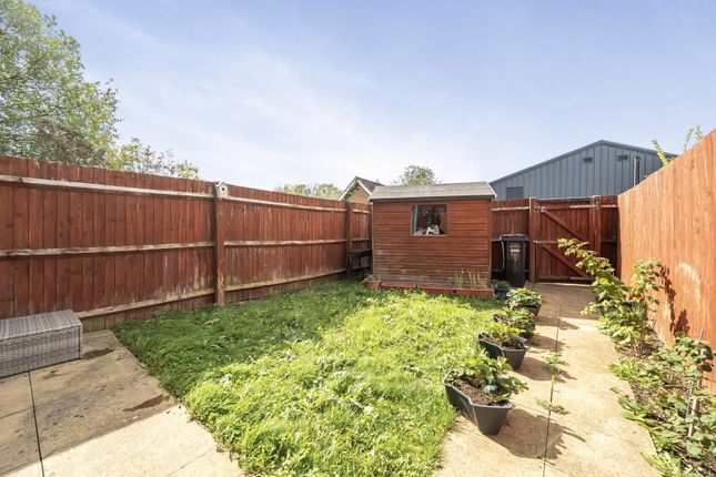 81, Blackcurrant Drive, Bristol photo 3