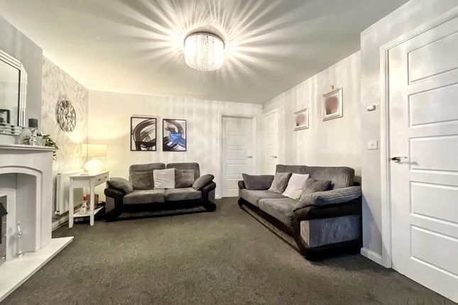 16 Penrose Place, Hebburn photo 2