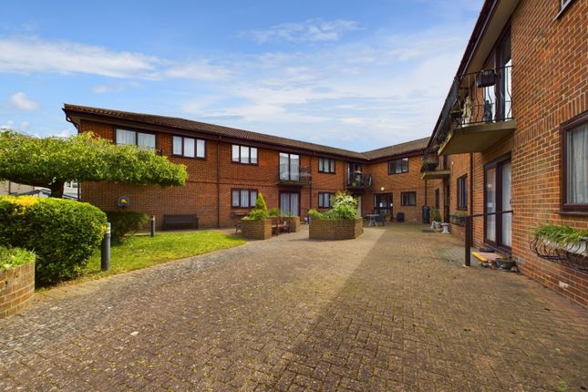 Flat for sale in Chancery Court, Downs Avenue, Dartford, Kent