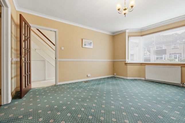 82 Stirling Drive, Bishopbriggs photo 4