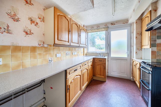 18, Humber Place, Gloucester photo 4