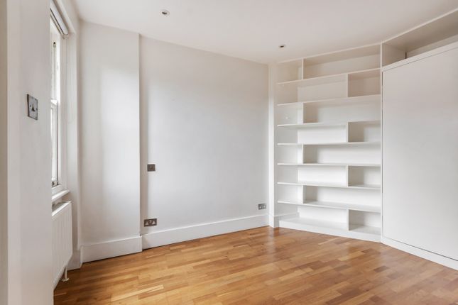 Flat for sale in Dewsbury Court, 33-66 Chiswick Road, Turnham Green, Chiswick