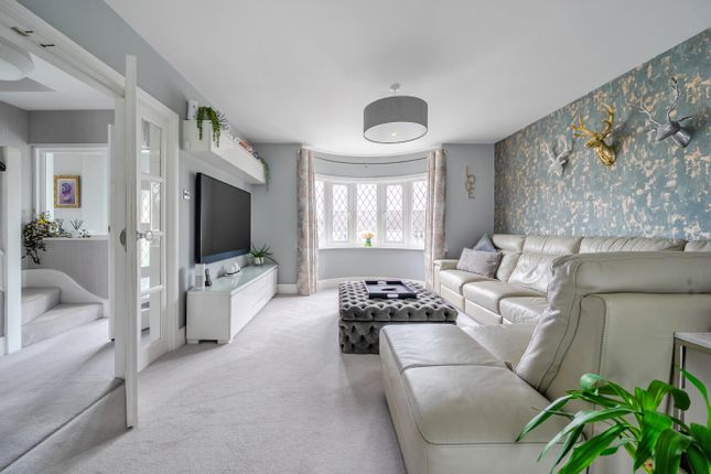 56 Tamar Avenue, Shiphay Torquay Devon, Torquay photo 4