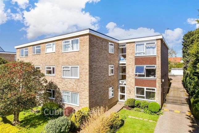 71, Pound Road, Banstead photo 2