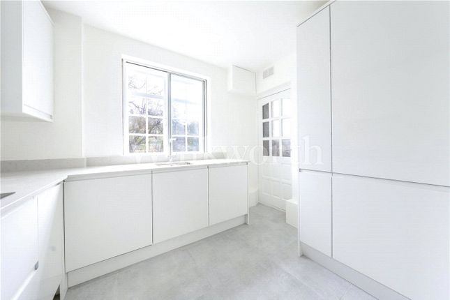 Flat 43, Lyttelton Court,, Lyttelton Road, London photo 3