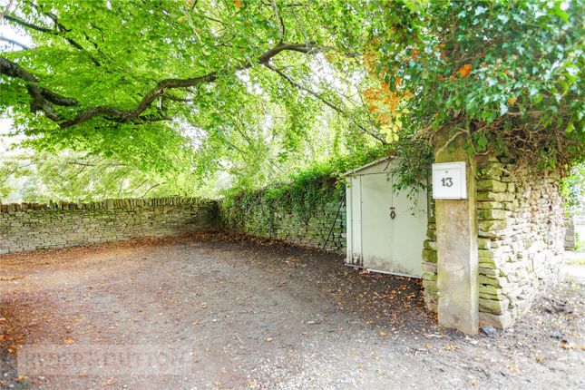 13, Brook Lane, Saddleworth photo 2