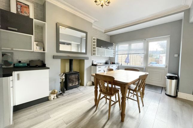 2, Somerset Avenue, Blackpool photo 3