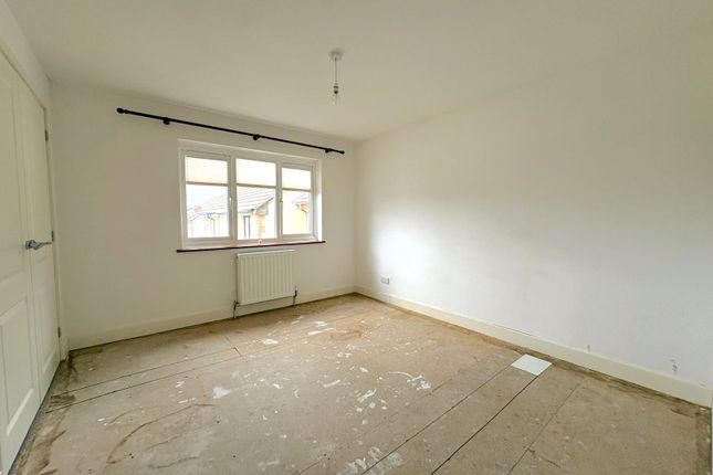 15, Ridgeway Close, Bideford photo 4
