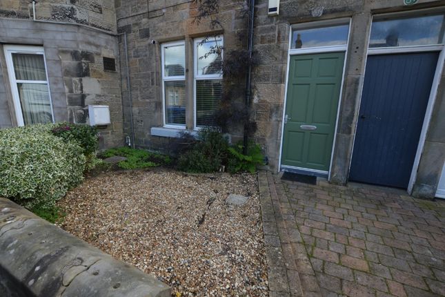 Thumbnail Flat to rent in Balsusney Road, Kirkcaldy