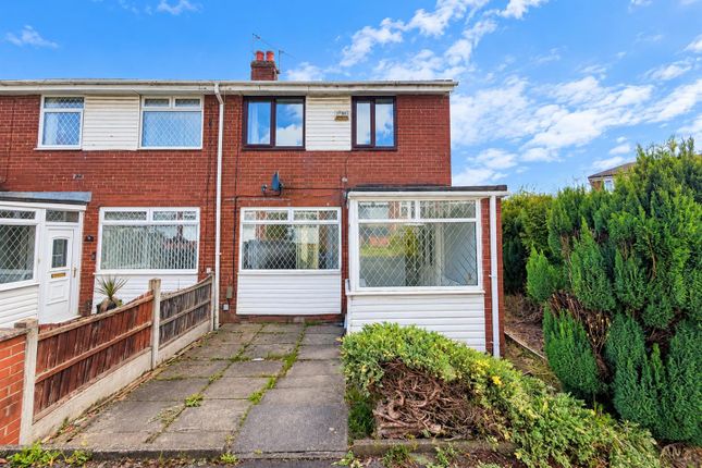 11, Whitland Drive, Oldham photo 2