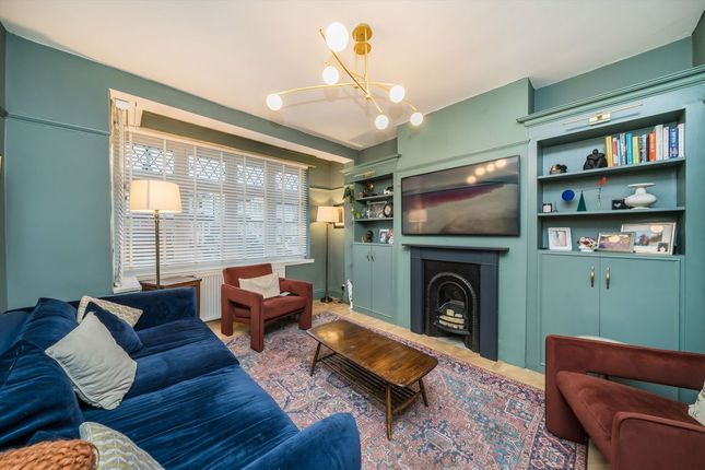 92, Cranborne Avenue, Surbiton photo 2