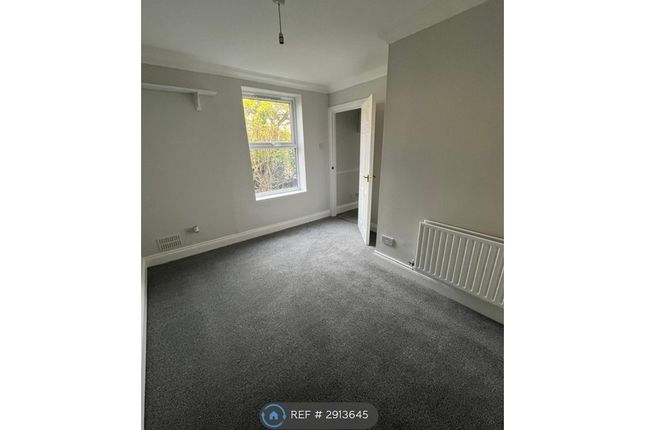 Avenue Court, The Avenue, Bishops Waltham, Southampton photo 5