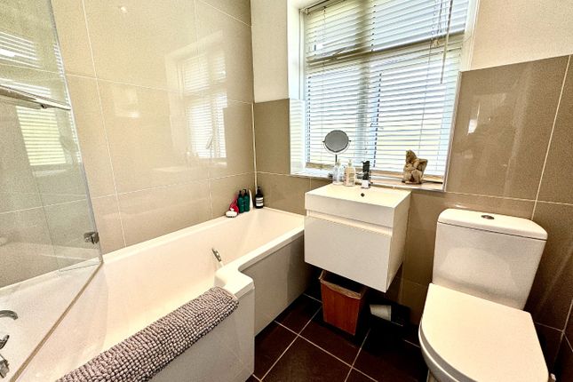 End terrace house for sale in Highmead, Plumstead, London