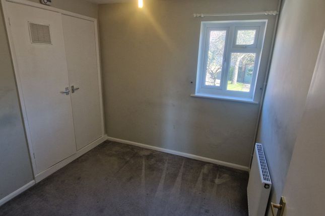 1 Cromwell Close, Faringdon photo 5