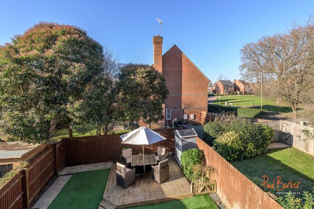 Property for sale in Strawberry Crescent, Napsbury Park, St. Albans