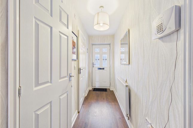 9, Eastfield Court, Hessle photo 3