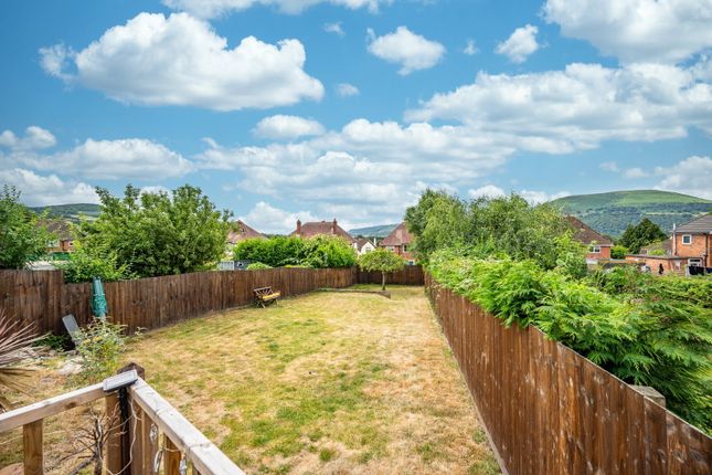 22, Bishop Crescent, Abergavenny photo 4