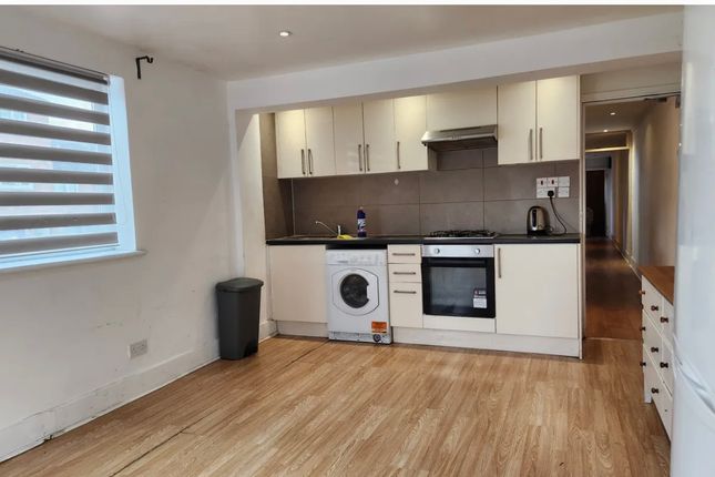 End terrace house to rent in Goodman Crescent, London