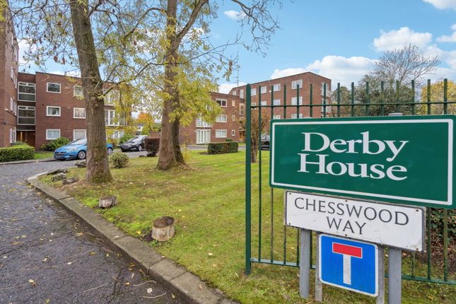 21, Derby House, Pinner photo 2