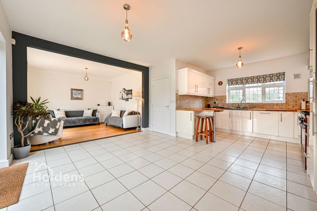 1 Swarbrick Avenue, Preston photo 2