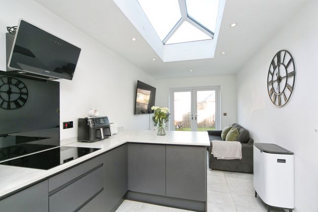 19, Maes Alltwen, Penmaenmawr photo 3