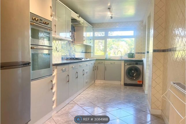 Ferndale Road Da, Gravesend photo 3