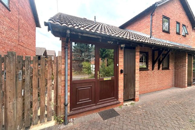 177, Oak Farm Road, West Midlands photo 2