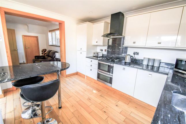 Detached house for sale in Maplewood Avenue, Hull