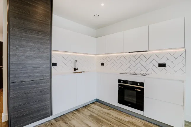 LD-Kidbrooke Village, 1, Plowden Road, London photo 4