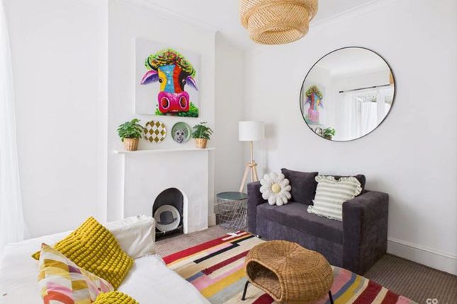 42 Totland Road, Brighton photo 3