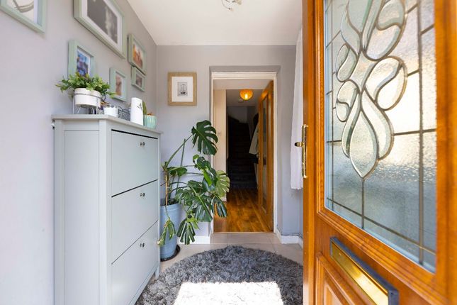 12 Poplar Road, Pontypridd photo 4