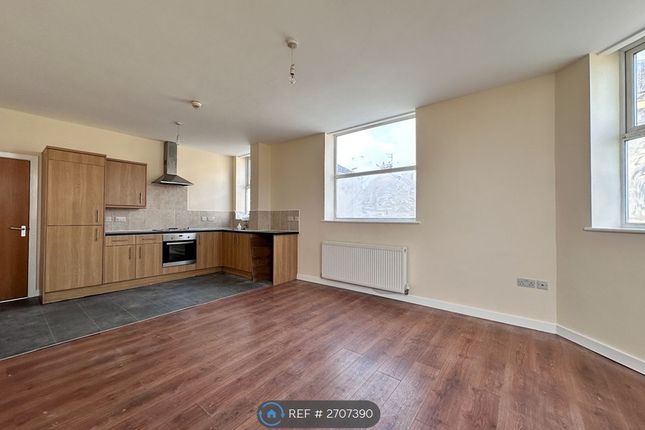 Living/ Kitchen Area