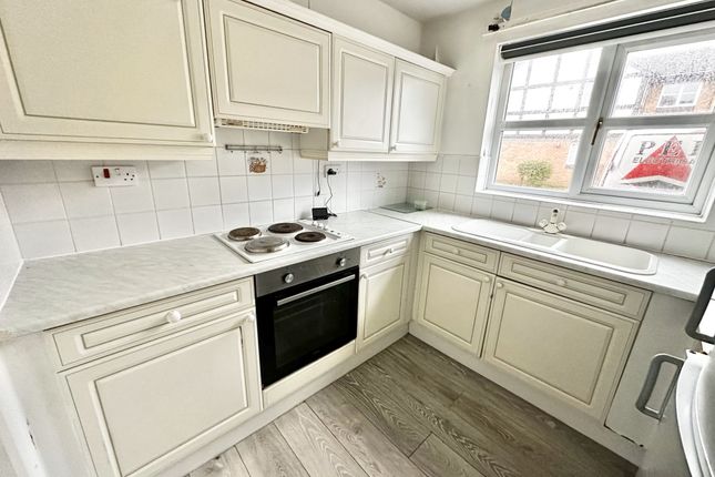 Flat for sale in Greenfinch Court, Herons Reach