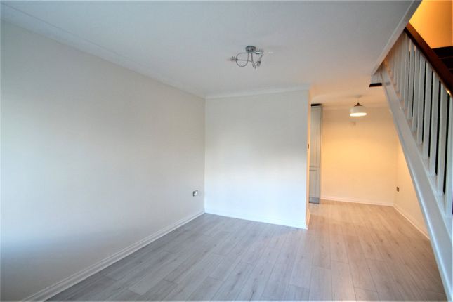 3, Oak View, Berkshire photo 3