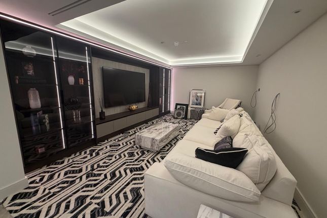 Studio flat on Leeds, £1,495/mo