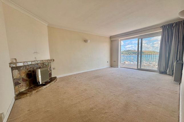 12 Harbour Court New Street, Falmouth photo 4