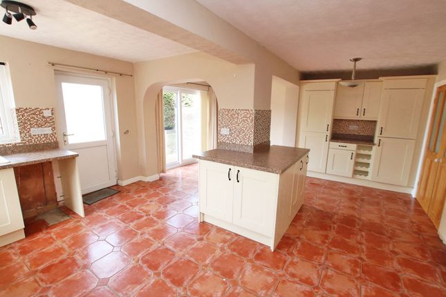 8, Longleat Drive, Louth photo 4