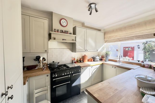 Semi-detached house for sale in Cleveland Road, Loughborough