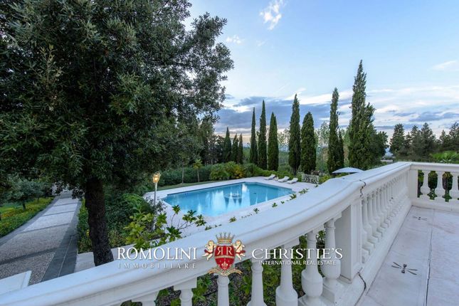 Villa for sale in Montespertoli, Tuscany, Italy