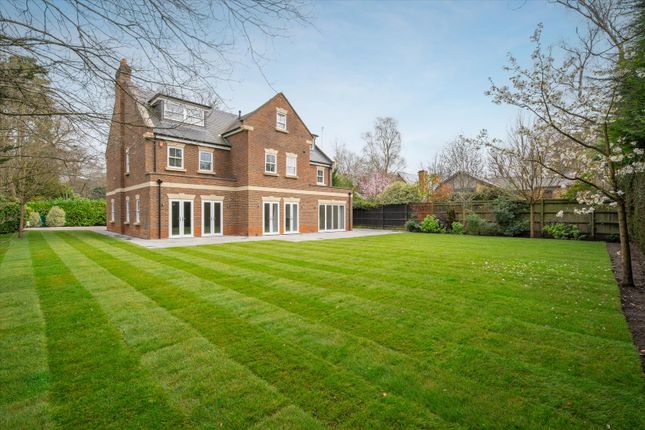 Detached house to rent in Heathfield Avenue, Sunninghill, Ascot, Berkshire