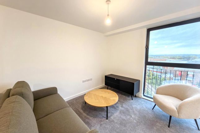 4 Ford Lane, Salford photo 5