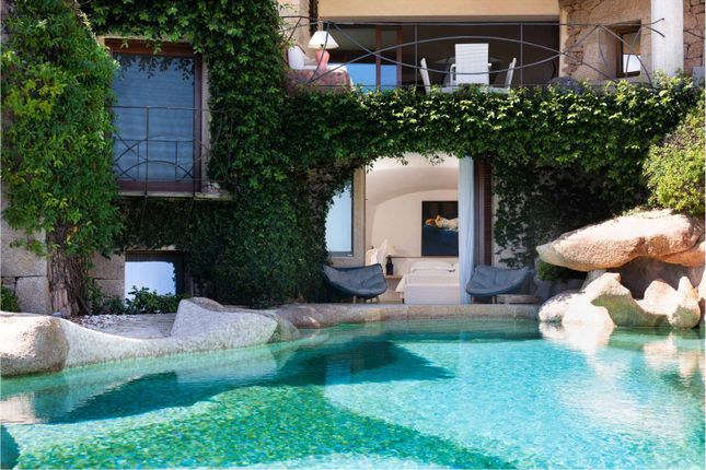 Villa for sale in Via Dell'ancora, 07021 Arzachena Ss, Italy