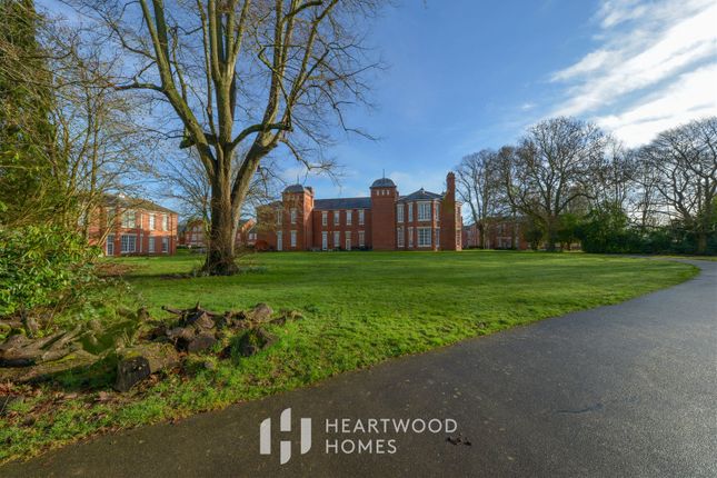 Thumbnail Flat for sale in Beningfield Drive, London Colney, St. Albans