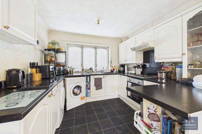 76, Inglewhite, Skelmersdale photo 3